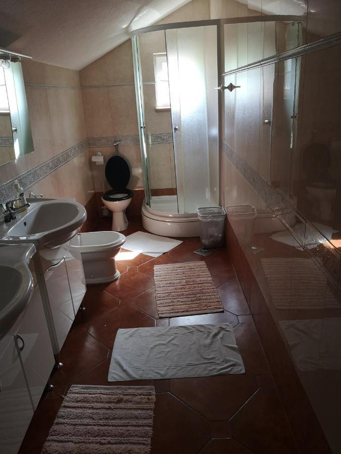 Reno Hotel Ragusa Esterno foto